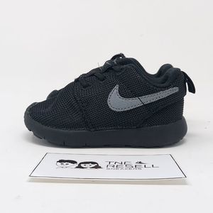 Nike Roshe One Black Grey Athletic Sneaker Toddlers Size 5C 749430-020